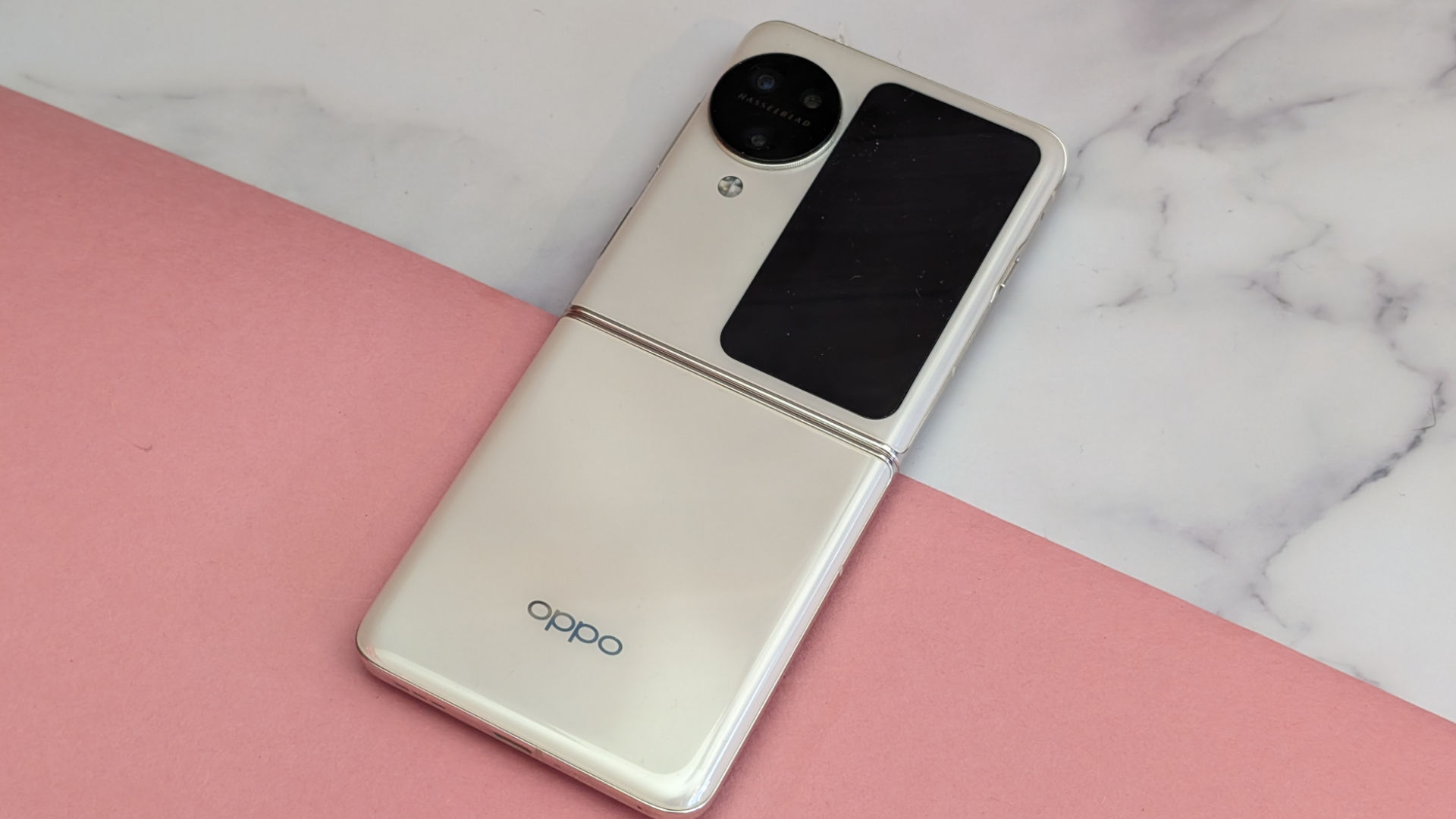 Find N3 Flip review: OPPO's 2nd-gen clamshell-style phone packs a surprise