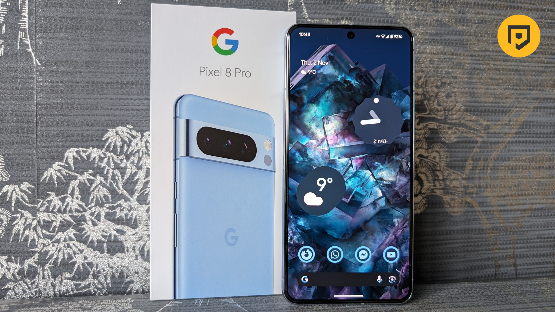 Google Pixel 8 and Pixel 8 Pro Review: Software Wizardry