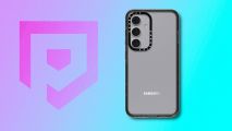 Best Samsung S24 cases: A clear Casetify case with a black outline on a slate grey Samsung S24, pasted with a drop shadow on a pink to blue gradient PT background