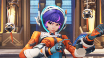Overwatch 2 characters: Juno looking serious as she fires her pulsar torpedoes at the camera
