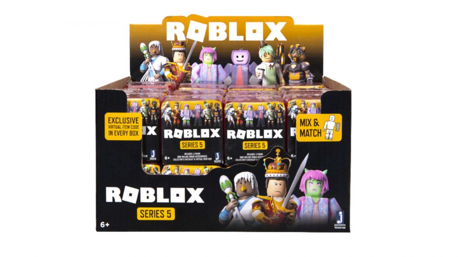 Roblox Toys Our Favourite Roblox Playsets Pocket Tactics - amazon com roblox action collection jailbreak museum heist playset includes exclusive virtual item toys games